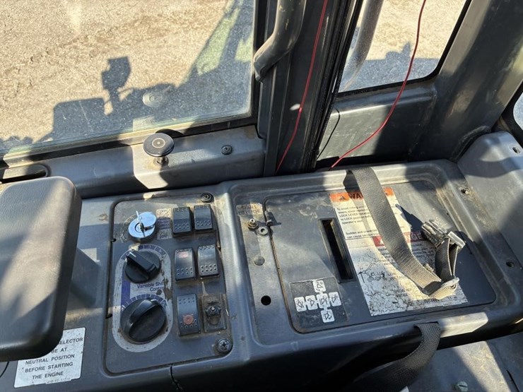 2008-komatsu-wheel-loader-image-31