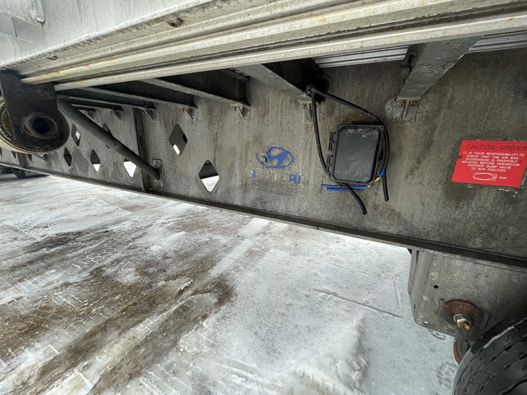 2022-hyundai-flatbed-image-28