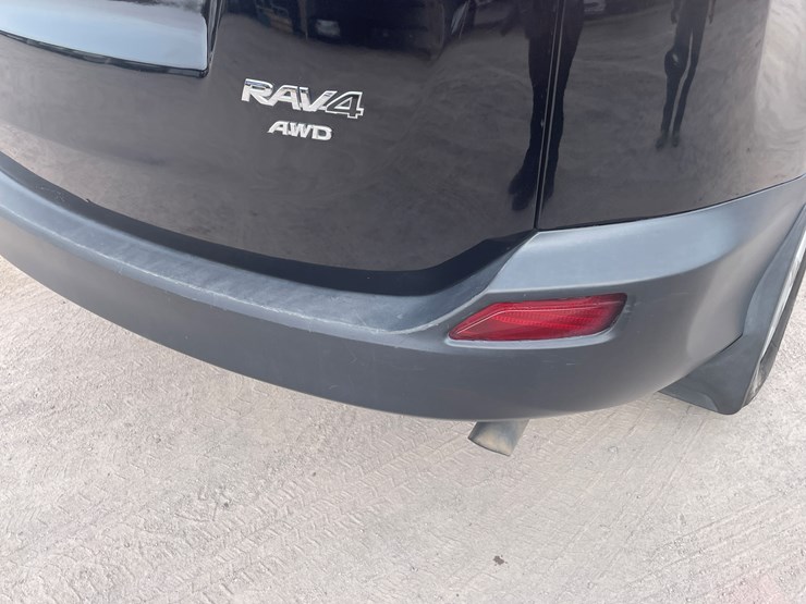 2013-toyota-rav4-image-37