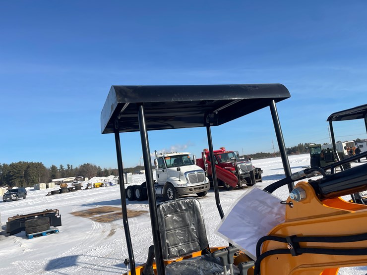 #132-•-miva-va13-mini-excavator-(mosinee,-wi)-image-31