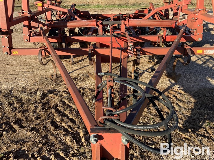 sunflower-5331-field-cultivator-image-11