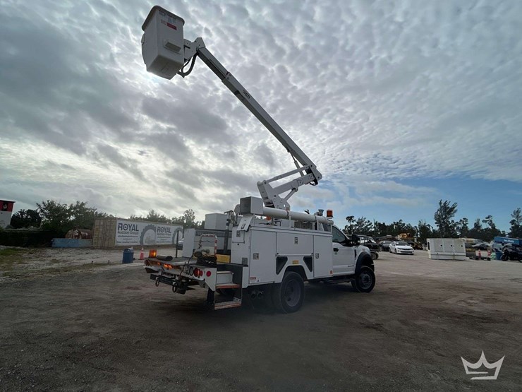 2019-ford-f550-image-3