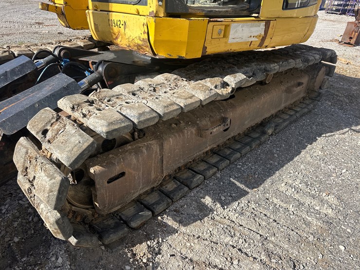 komatsu-pc138us-lc-image-11