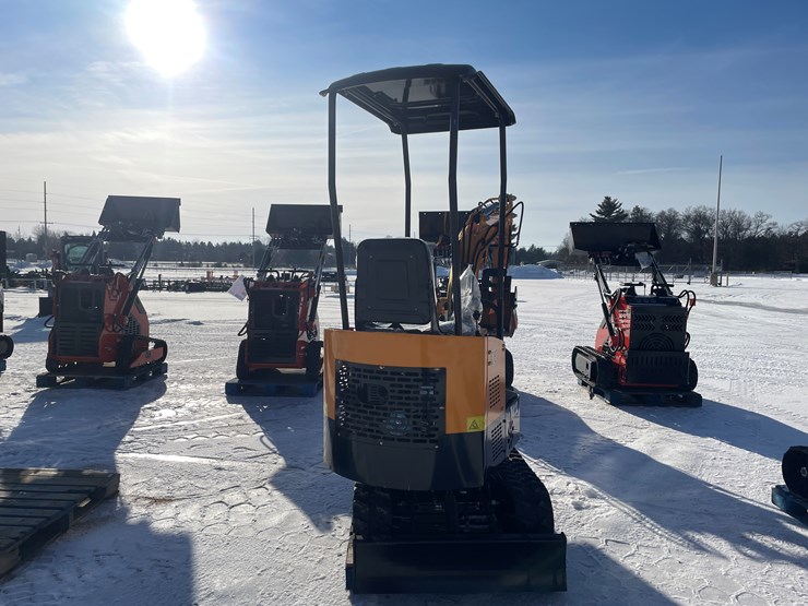 #130-•-miva-va13-mini-excavator-(mosinee,-wi)-image-6