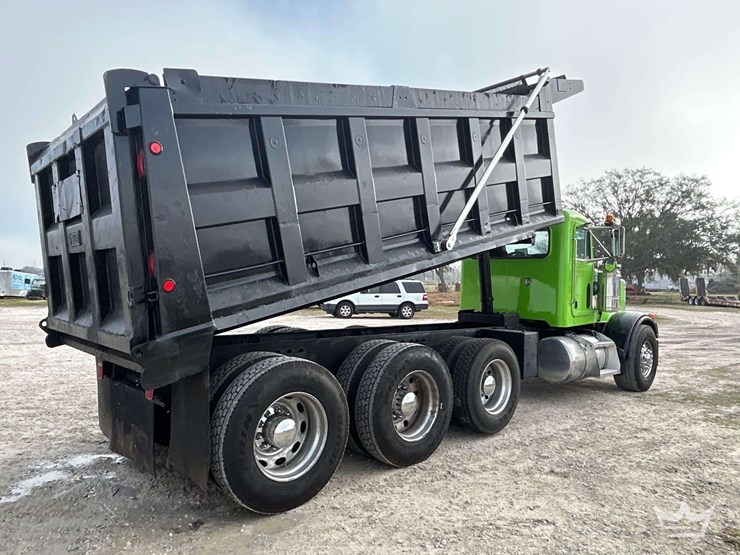 2004-peterbilt-357-image-3