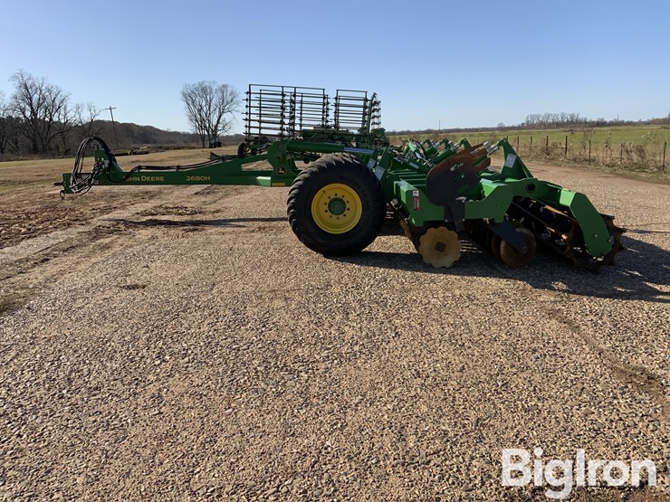 2021-john-deere-2680h-image-8