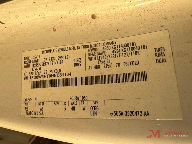 2017-ford-f350-xl-image-38