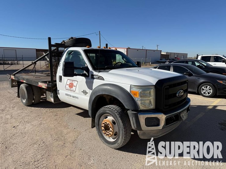 2011-ford-f550-image-6