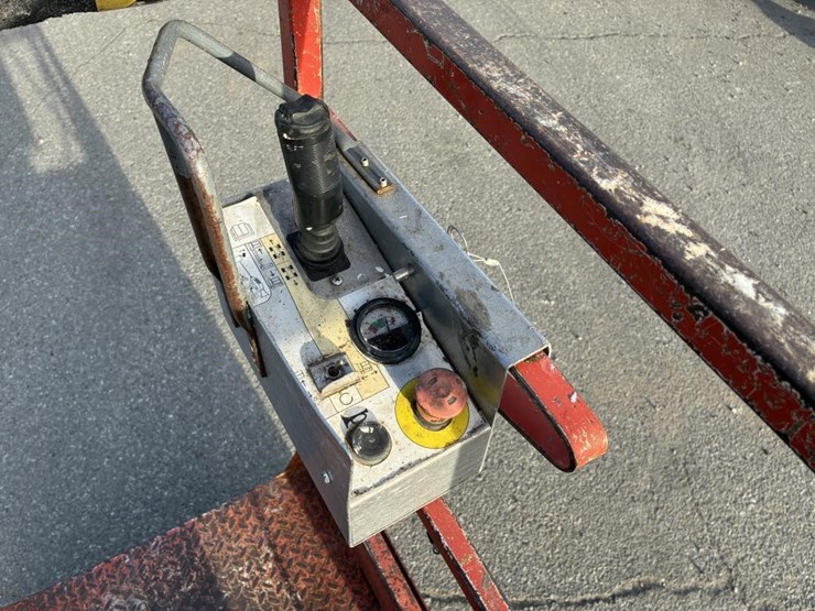 skyjack-sj16-image-9