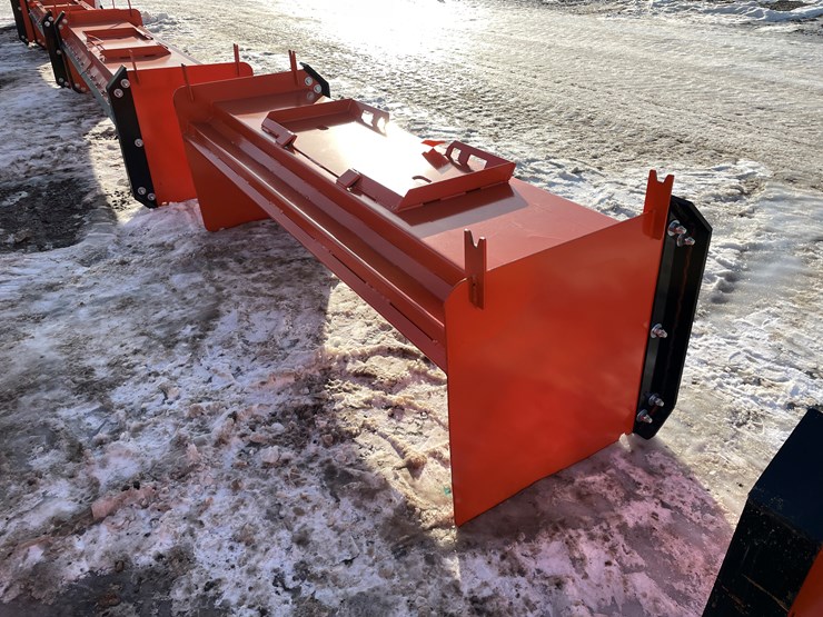 #18015-•-unused-snow-pusher-with-steel-blade-(princeton,-mn)-image-3