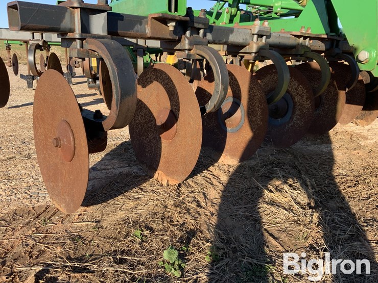 2014-john-deere-2700-image-20