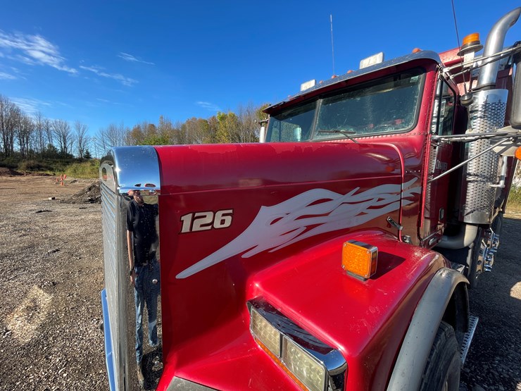 #312-•-2003-freightliner-dump-truck-(has-wi-title)-(denmark,-wi)-image-11