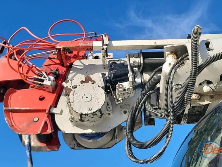 2014-freightliner-m2-digger-derrick-truck,-s/n-1fvhcydt0ehfs2852:-commander-5050,-135k-mi.-image-9