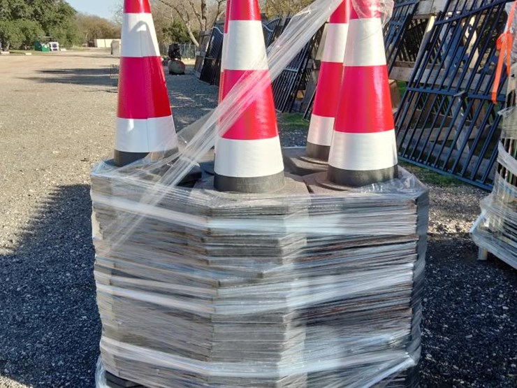#79-•-(120)-safety-traffic-cones-(irstc)-image-2