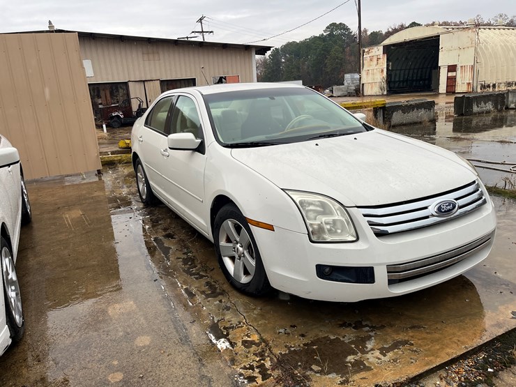 #22-•-government-agency-item-|-2009-ford-fusion-|-parts-or-repair-image-2