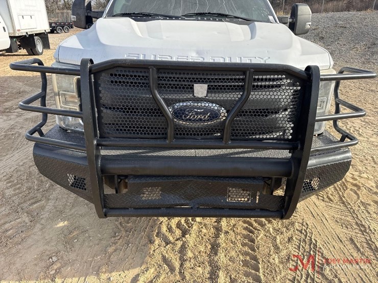 2018-ford-f350-xl-image-5