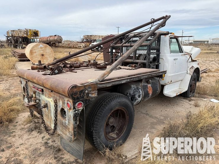 (x)-1972-chevrolet-450-roustabout-truck,-vin-cce5...-image-3