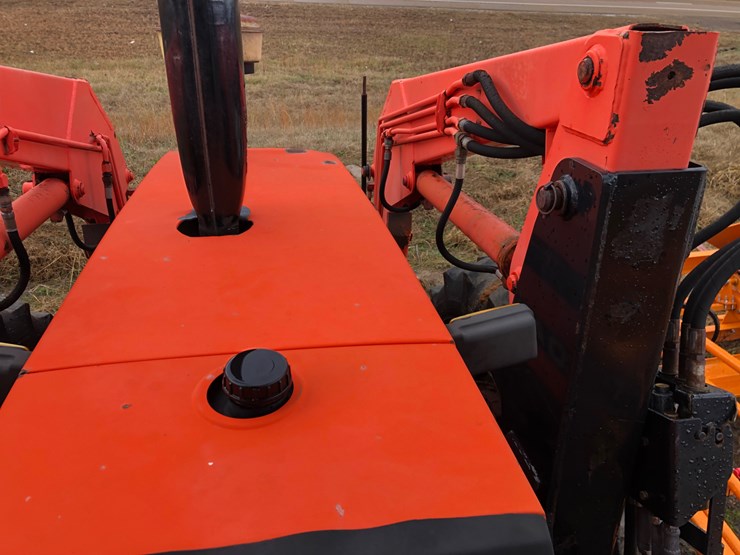 agco-allis-5670-image-7