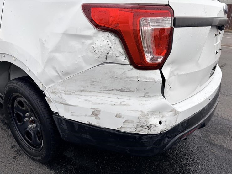 2017-ford-explorer-image-5