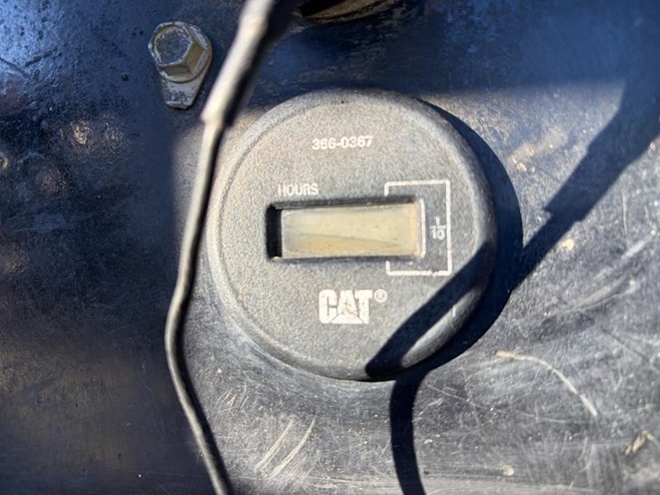 2017-caterpillar-305.5e2-cr-image-32