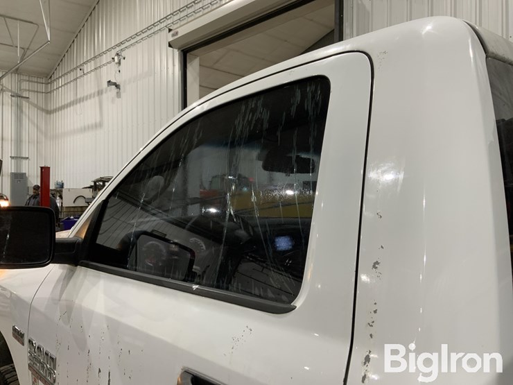 2013-dodge-2500-image-16