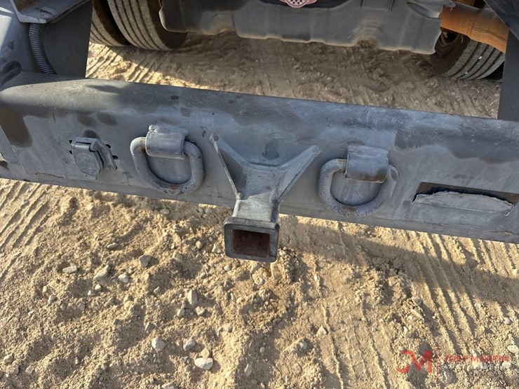 2016-ford-f550-xl-image-13