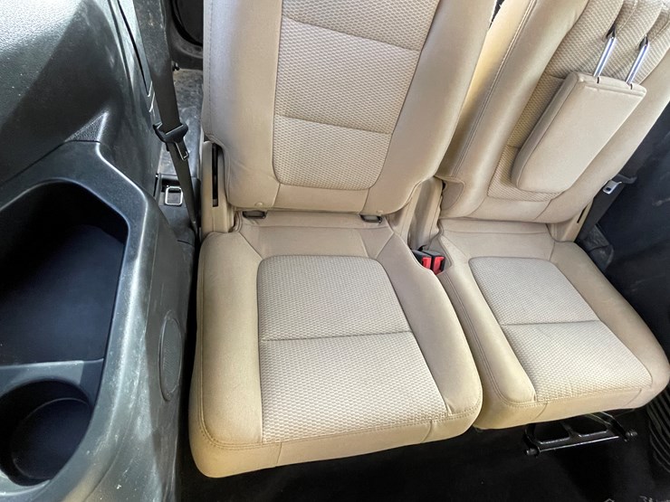 2017-ford-explorer-image-116