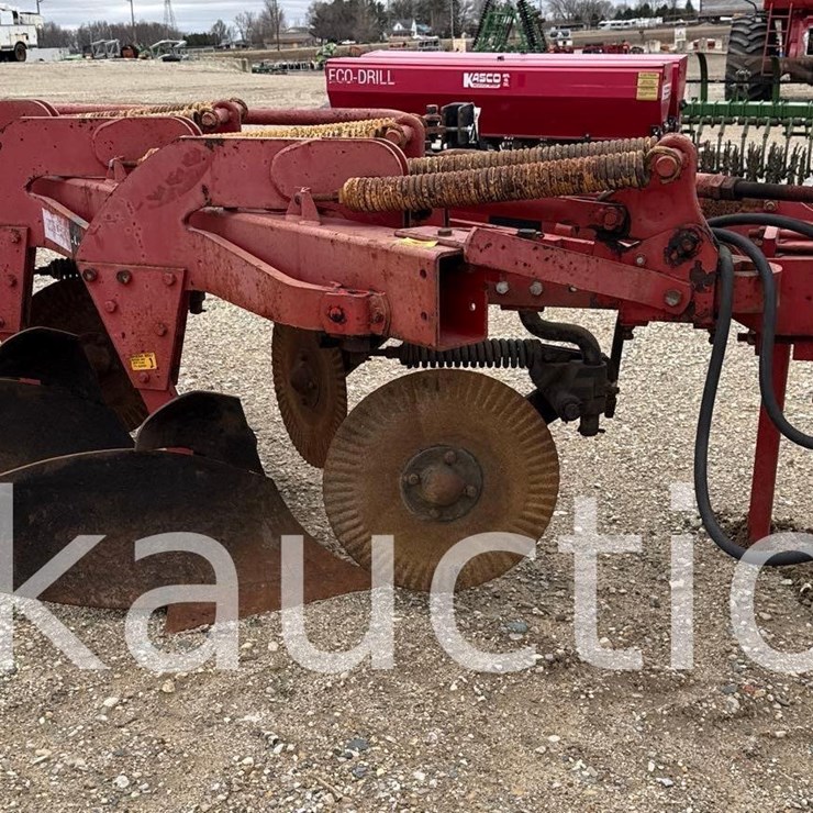 3088 - MELROE M-902 3 BOTTOM STEERABLE PLOW