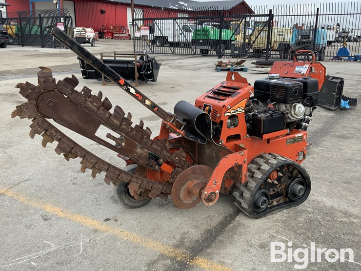 2012-ditch-witch-rt12-image-1