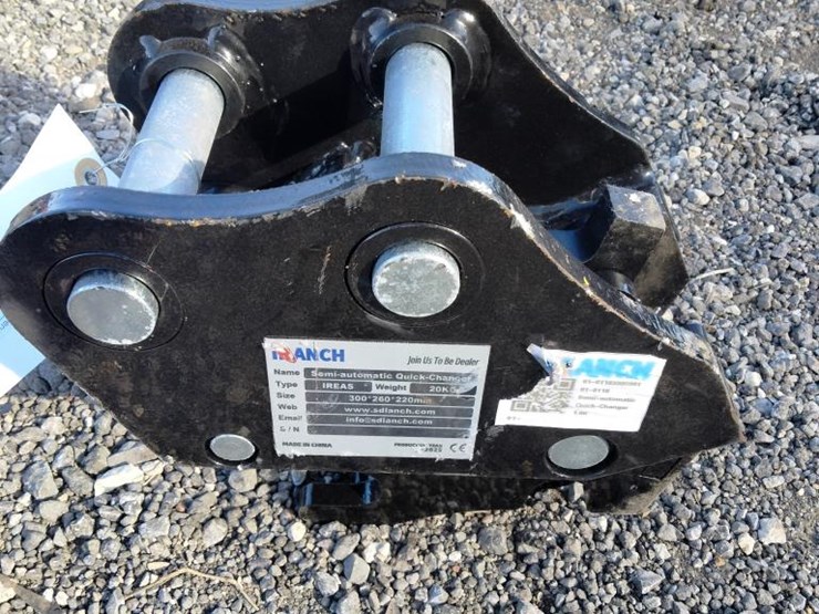 #43-•-mini-excavator-quick-attach-image-2