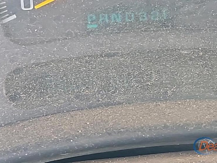 2003-gmc-2500hd-image-15