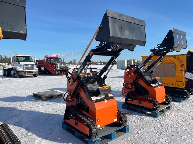 #144-•-mms-mini-skid-steer-loader-(mosinee,-wi)-image-3
