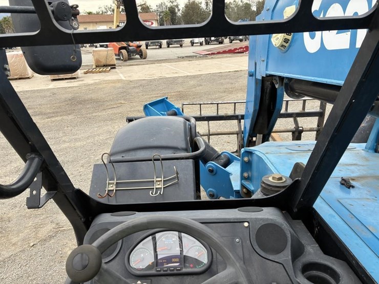 2015-genie-gth1056-image-19