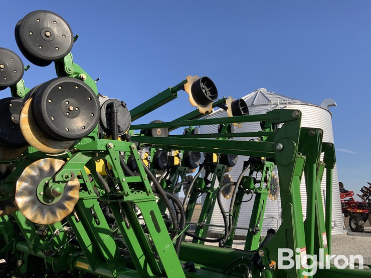 2010-john-deere-1790-ccs-image-14