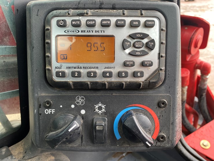 2020-takeuchi-tl10v2-image-40