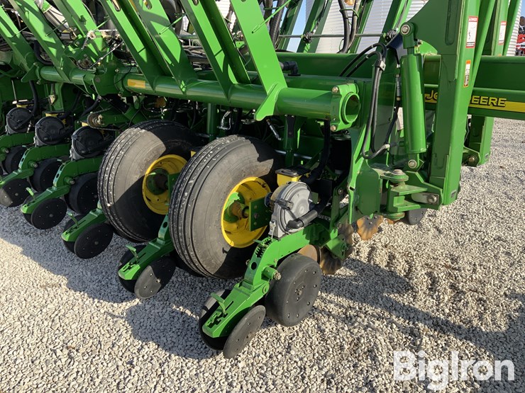 2010-john-deere-1790-ccs-image-15