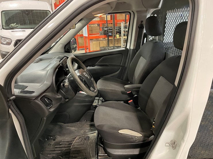 #318-•-2015-dodge-promaster-city-service-van-(has-wi-title)-(wausau,-wi)-image-31