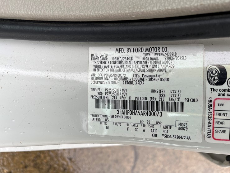 #21-•-government-agency-item-|-2010-ford-fusion-image-9