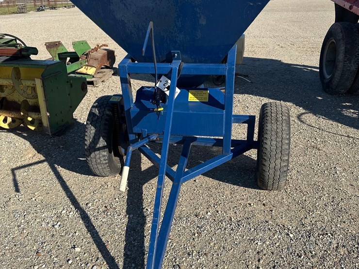 2675---lightfoot-fertilizer-spreader-image-7