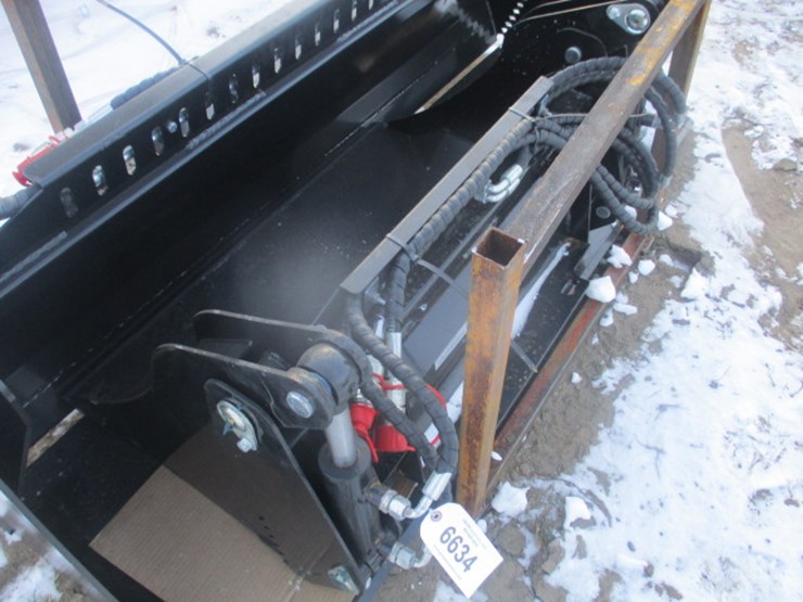 #6634-•-mini-skid-steer-4-in-1-bucket-working-width:-39"bucket-volume:-396lbsworking-pressure:-16mpa-21mpa-image-1