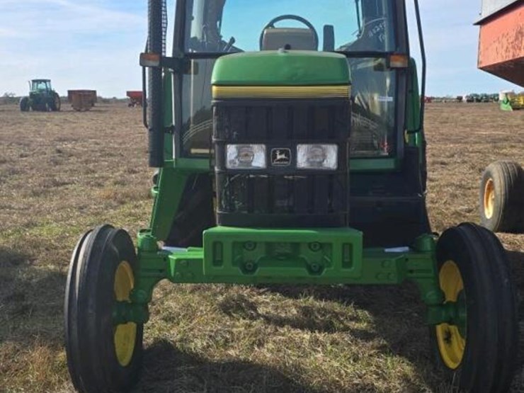 1993-john-deere-6100-image-31