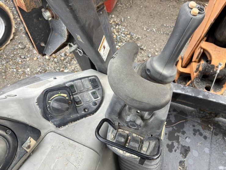 2018-case-580sn-image-28