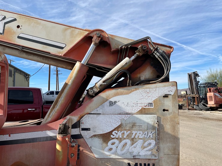 2003-sky-trak-8042-image-14