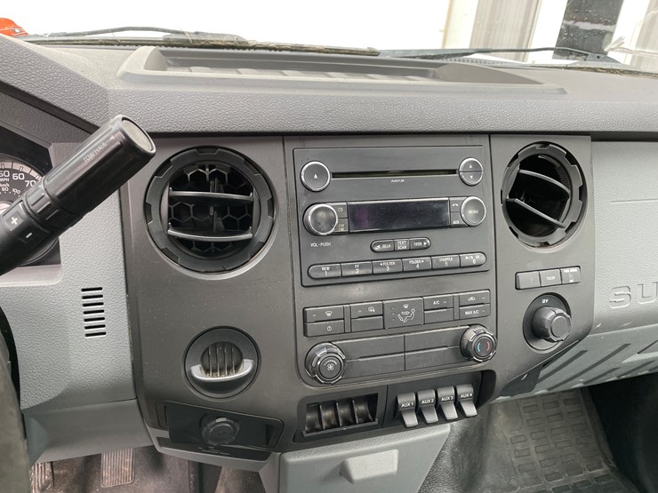 #330-•-2012-f350-super-duty-cab-and-chassis-pickup-(has-wi-title)(custer,-wi)-image-67