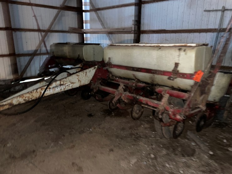 international-86-image-2