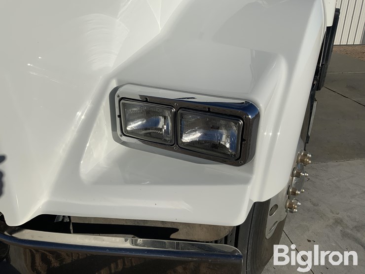 2001-kenworth-t800-image-12