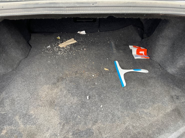 #111-•-2013-chrysler-200-(nm-title)-image-41