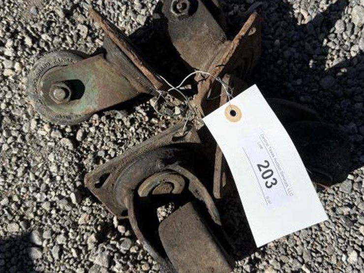 #203-•-set-of-(4)-heavy-duty-nylon-casters-image-2