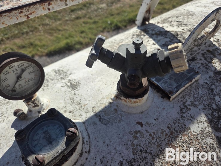 1965-trinity-tank-image-16