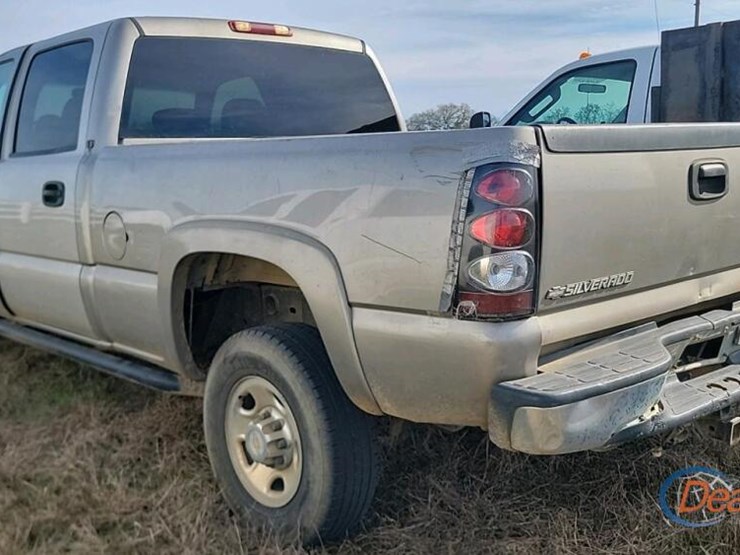 2001-chevrolet-2500hd-image-9